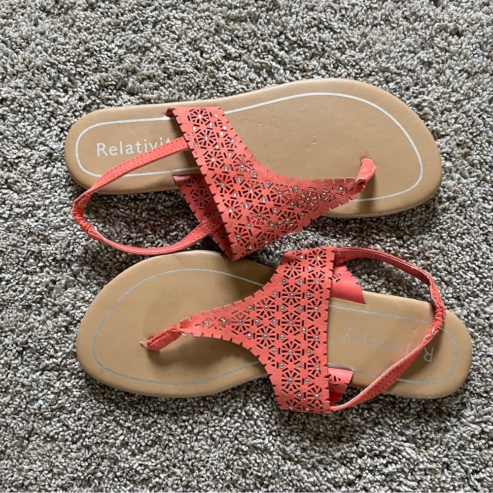 NWOT Peach Thong Sandals